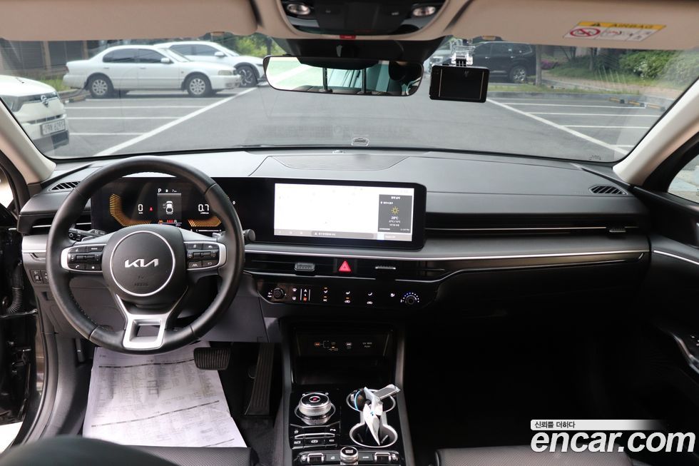 Kia K5 2025
