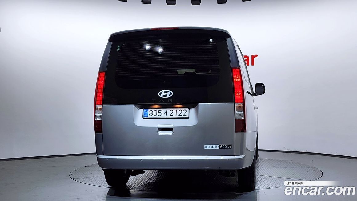 Hyundai Staria 2025