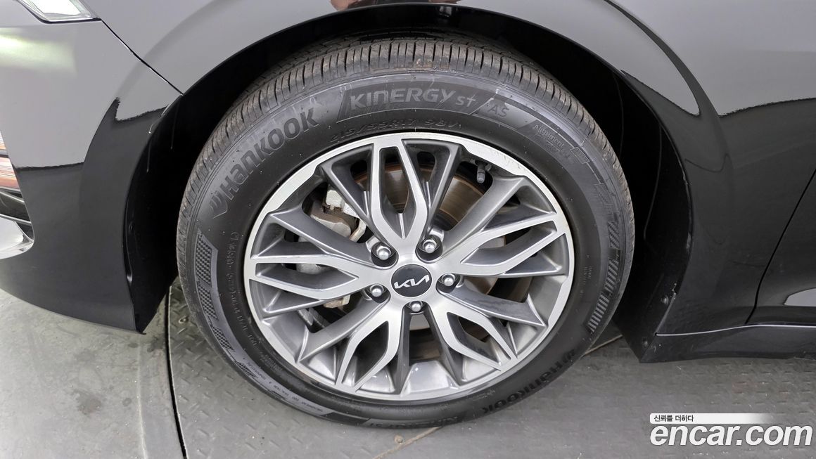 Kia K5 2023