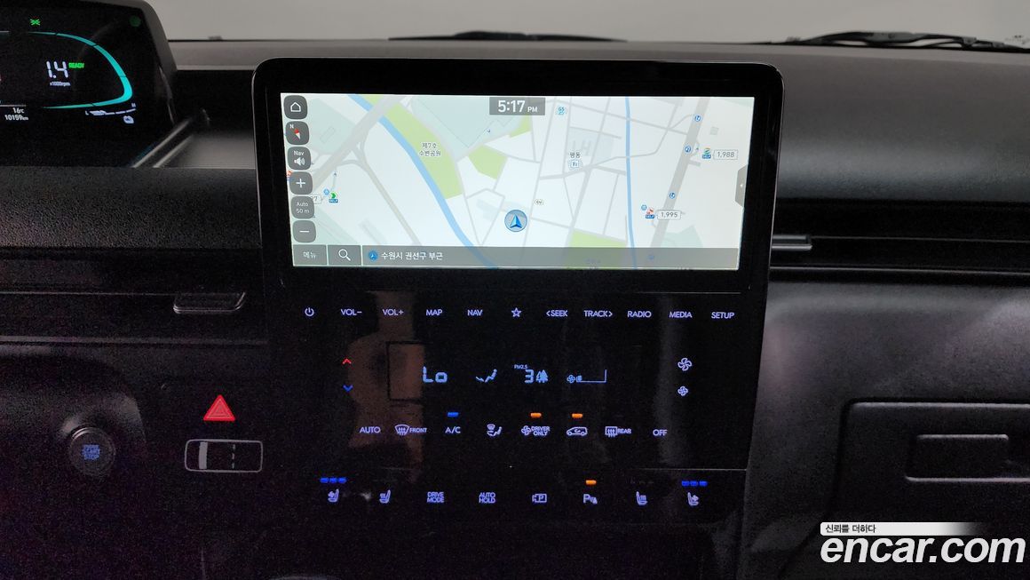 Hyundai Staria 2025