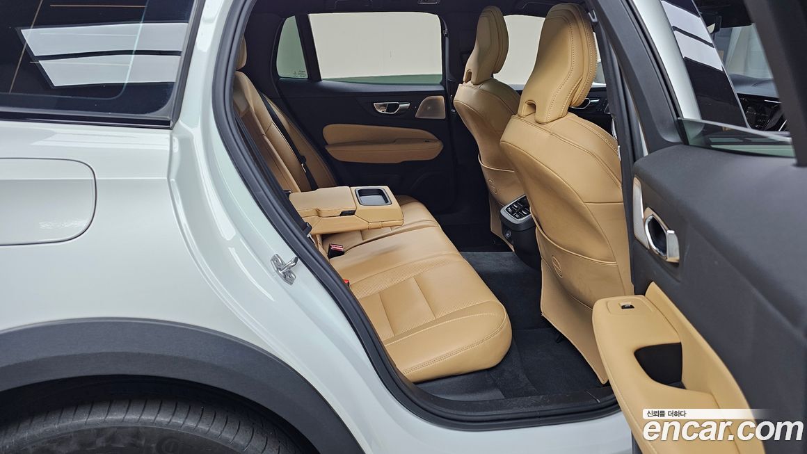 Volvo V60 2021
