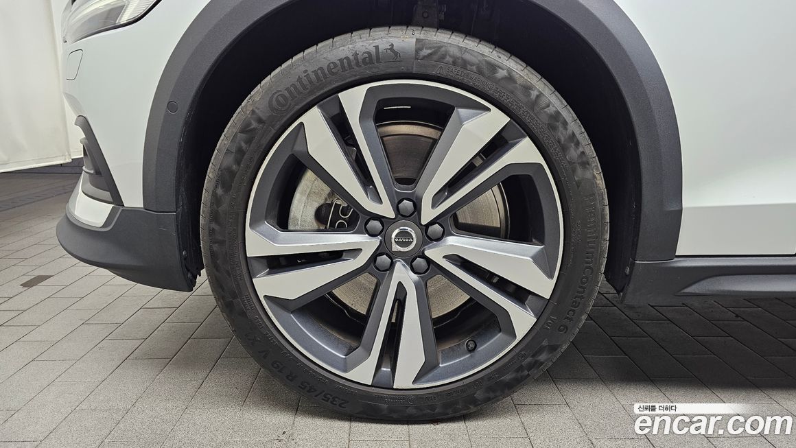 Volvo V60 2021