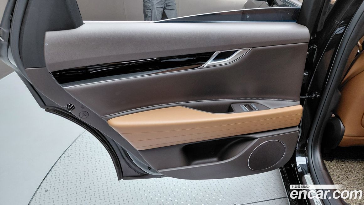 Genesis G80 2024