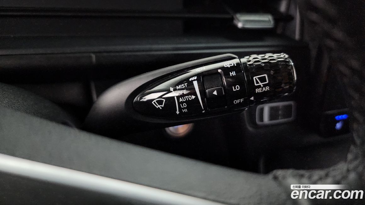 Hyundai Staria 2025