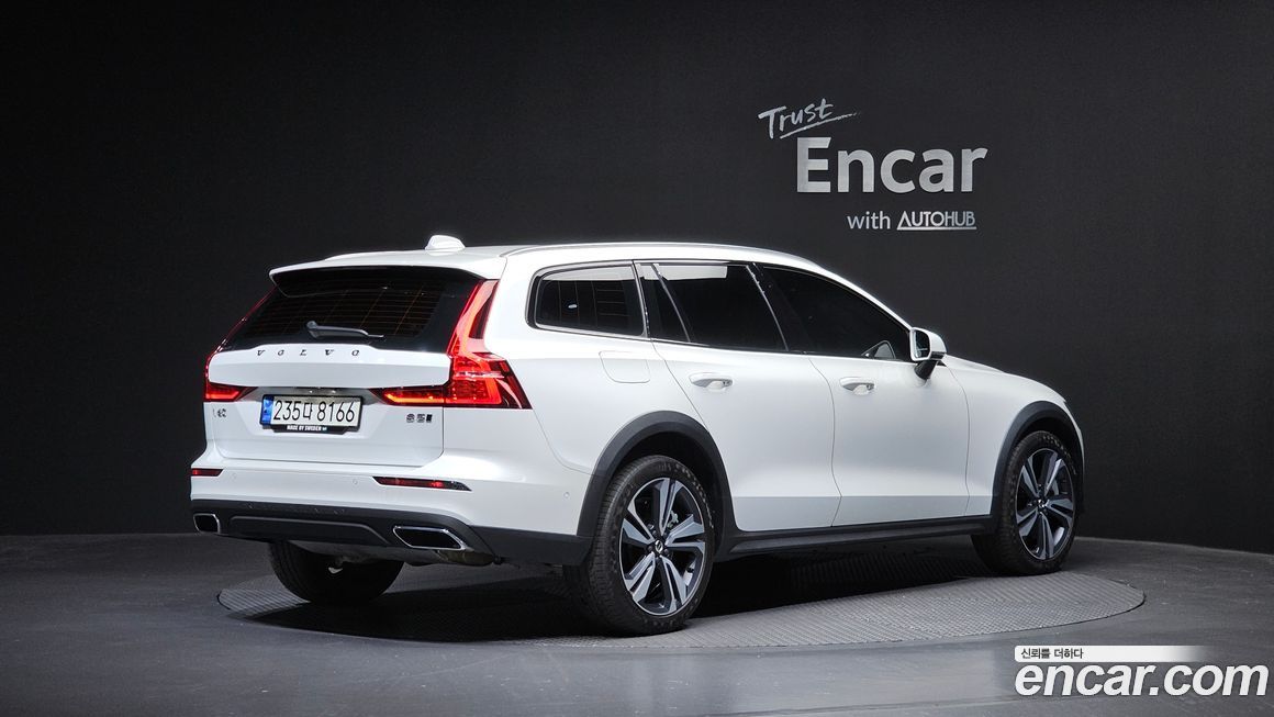 Volvo V60 2021