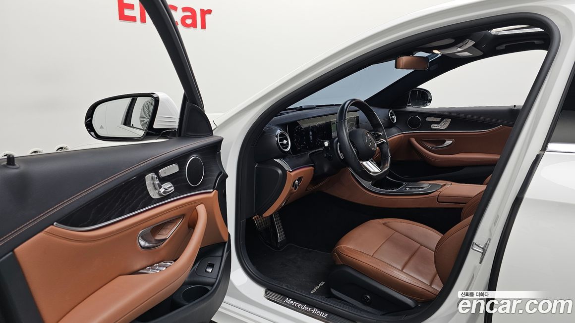 Mercedes-Benz E-Class 2021