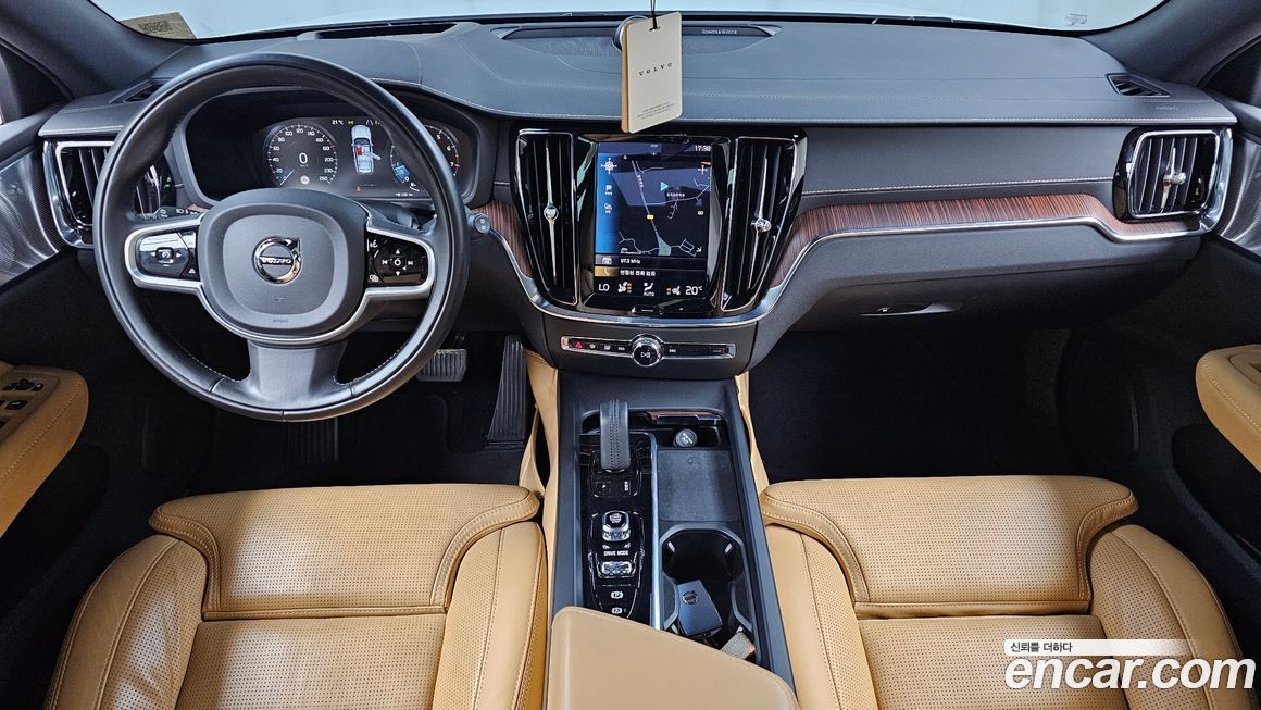 Volvo V60 2021