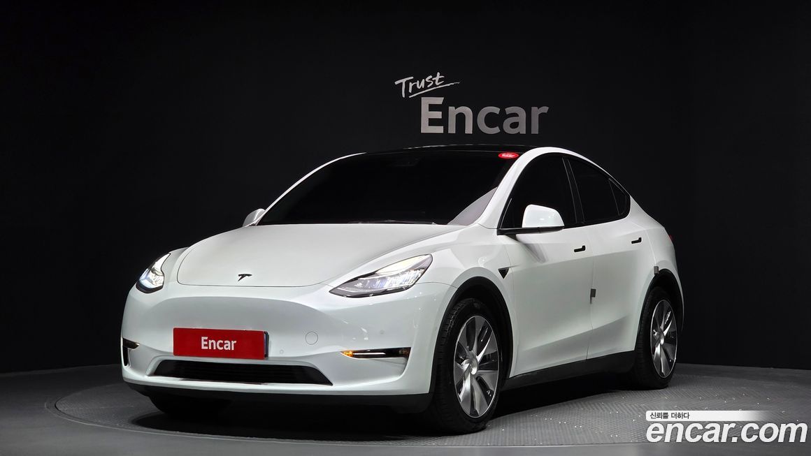 Tesla Model Y 2021