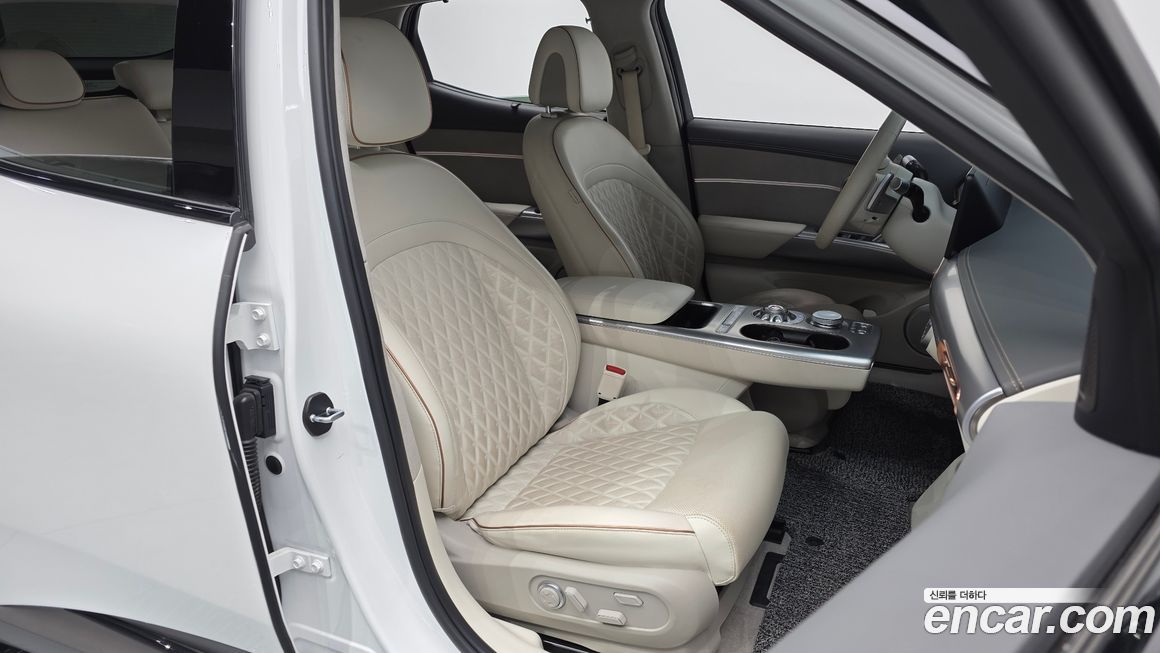 Genesis GV60 2023