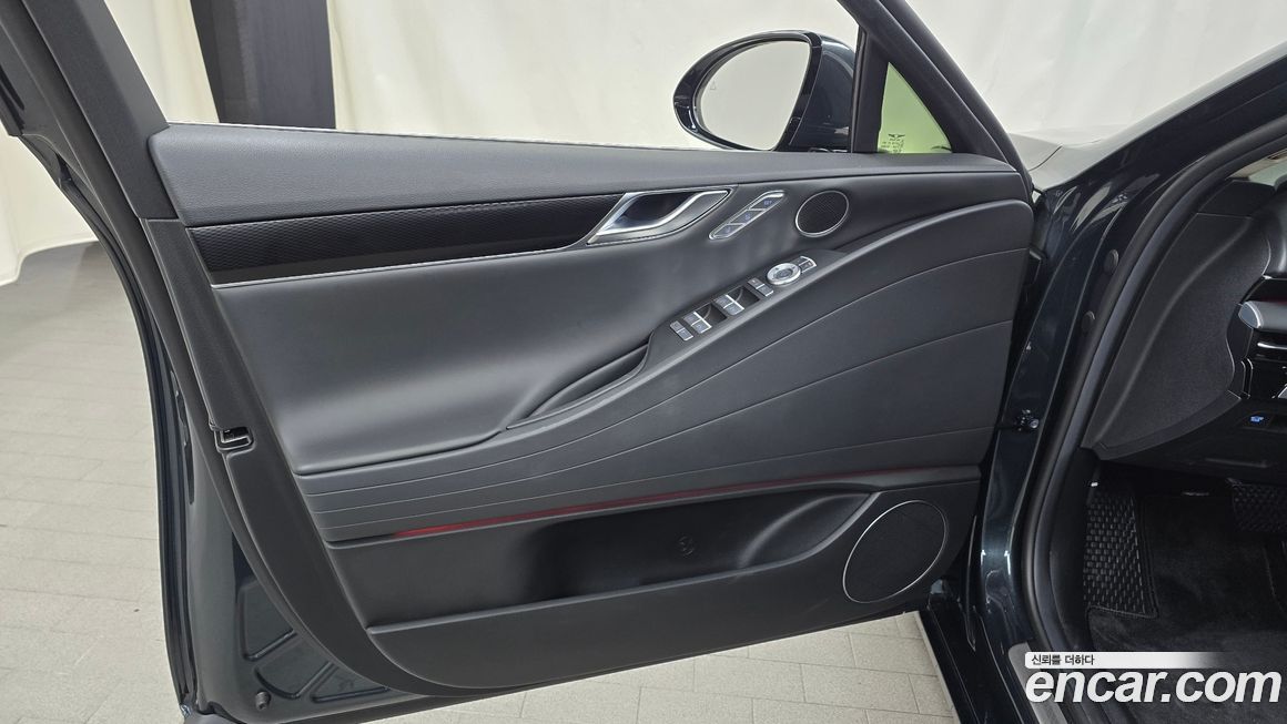 Genesis G80 2025