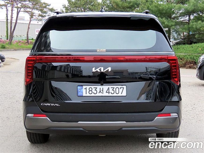 Kia Canival 2025