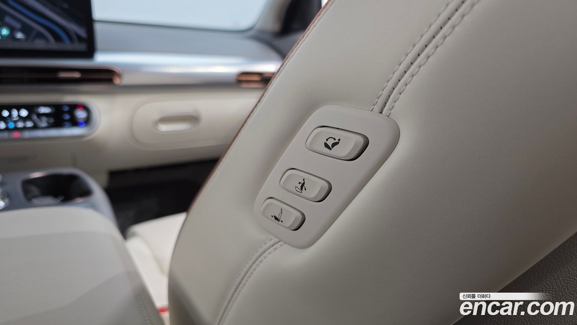 Genesis GV60 2023