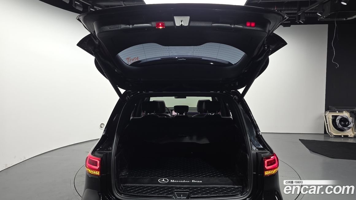 Mercedes-Benz GLB-Class 2022