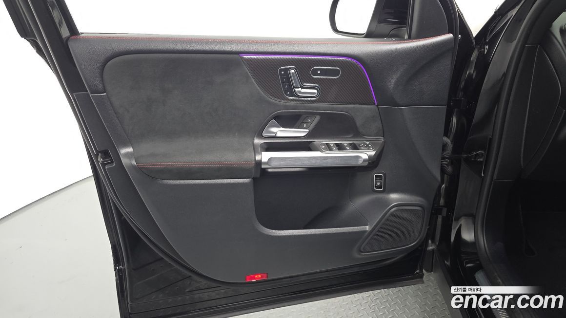 Mercedes-Benz GLB-Class 2022