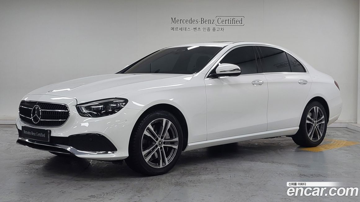 Mercedes-Benz E-Class 2022