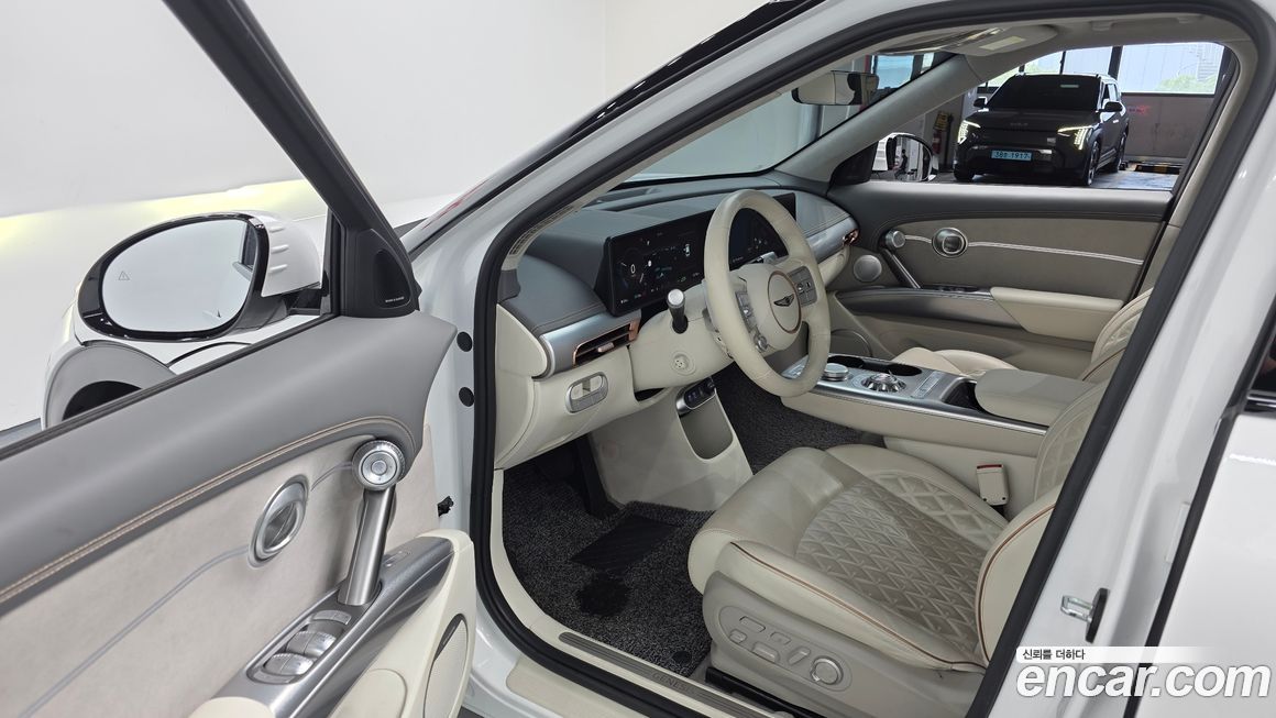 Genesis GV60 2023
