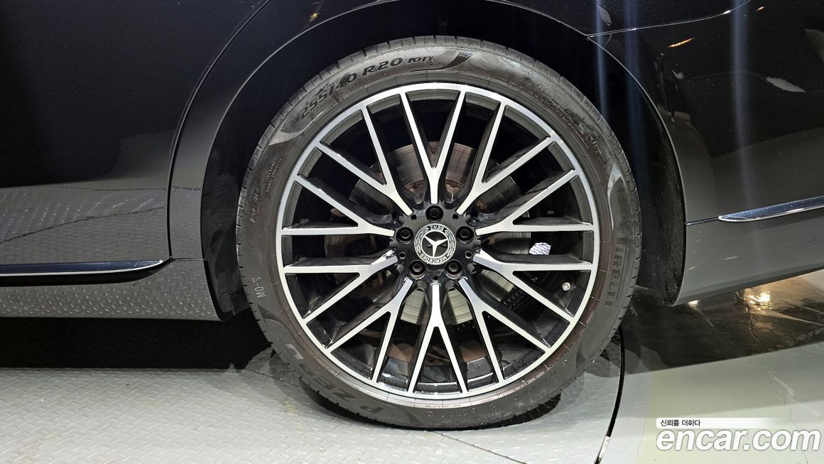Mercedes-Benz S-Class 2022