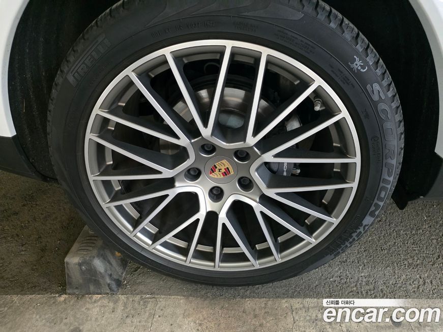 Porsche Cayenne 2022