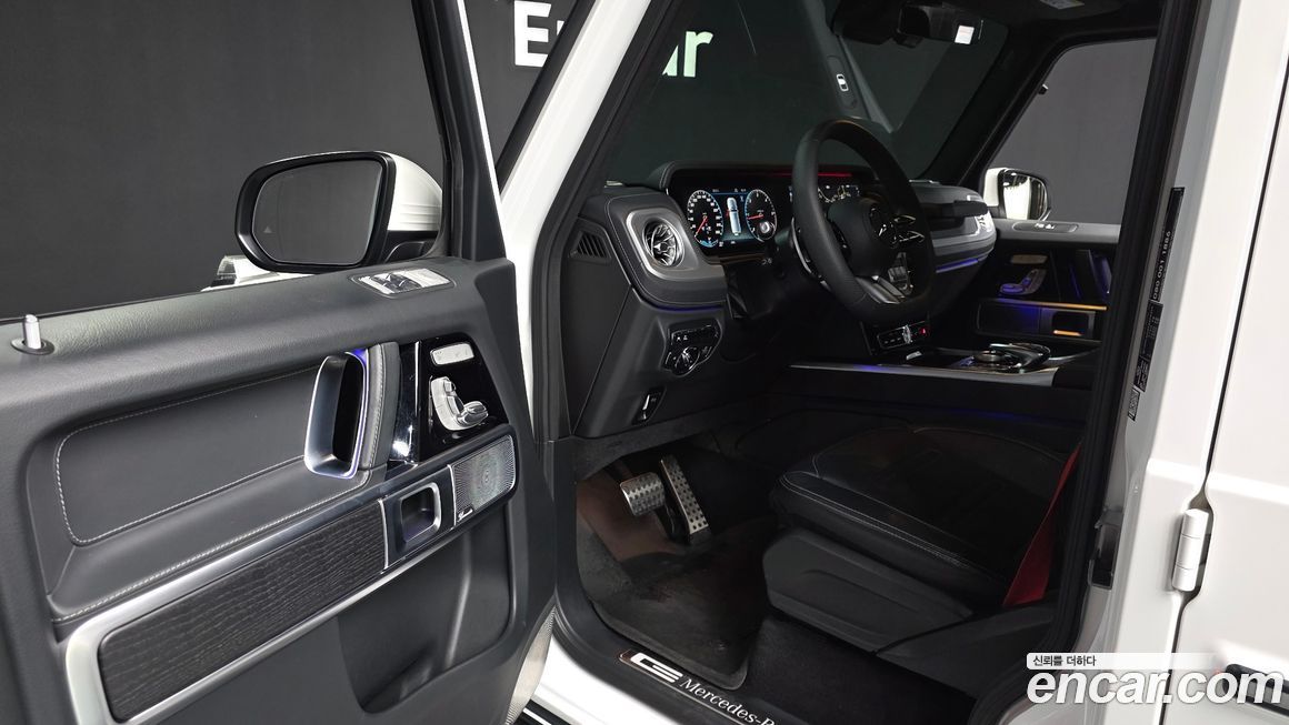 Mercedes-Benz G-Class 2024