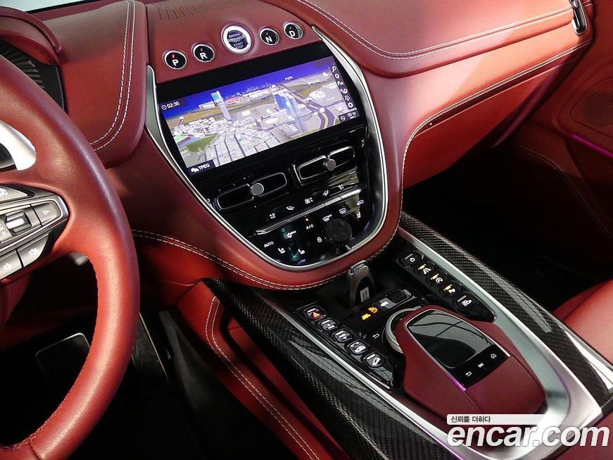 Astonmartin DBX 2022