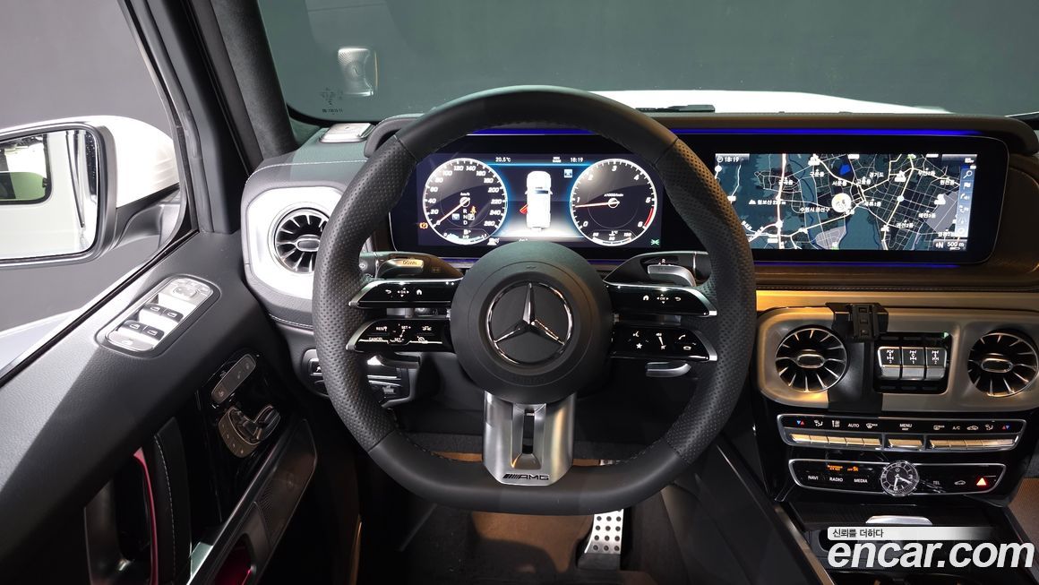 Mercedes-Benz G-Class 2024