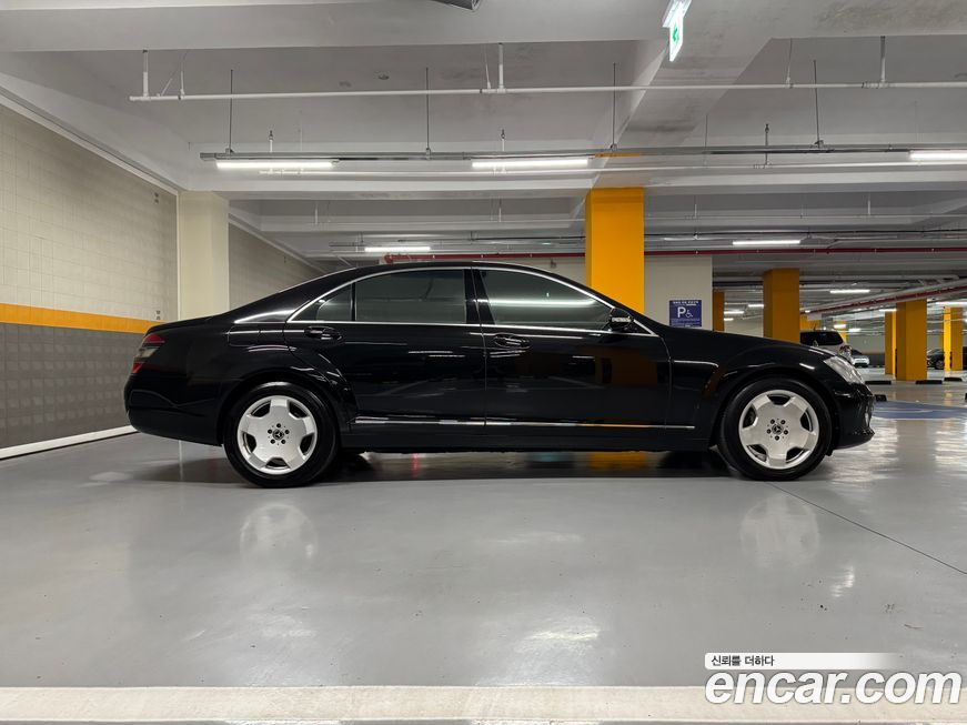 Mercedes-Benz S-Class 2008