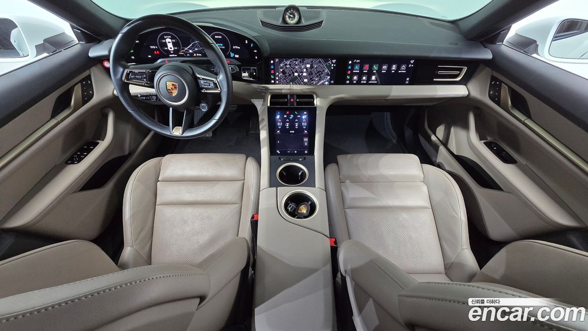 Porsche Taycan 2023