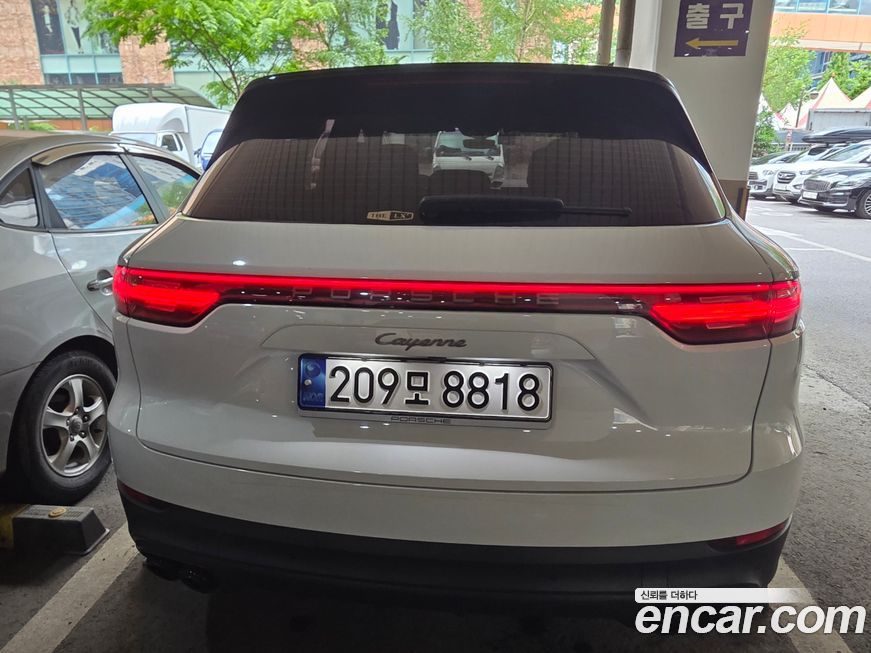 Porsche Cayenne 2022