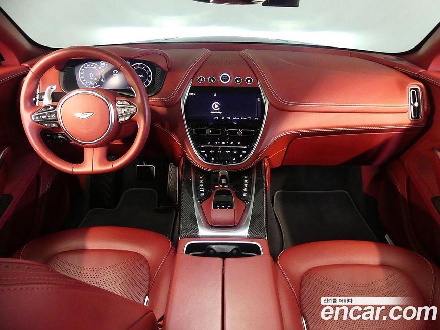 Astonmartin DBX 2022