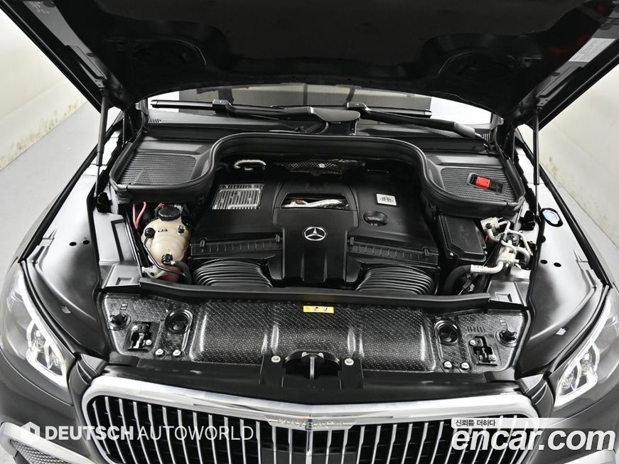Mercedes-Benz GLS-Class 2023