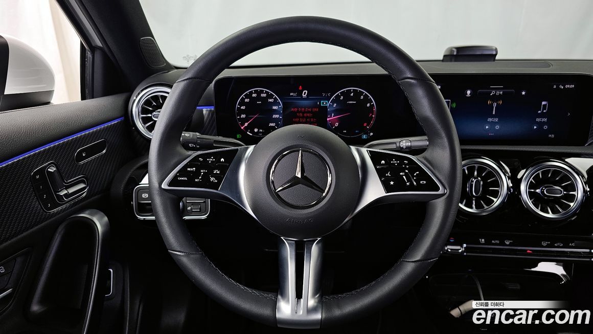 Mercedes-Benz A-Class 2024