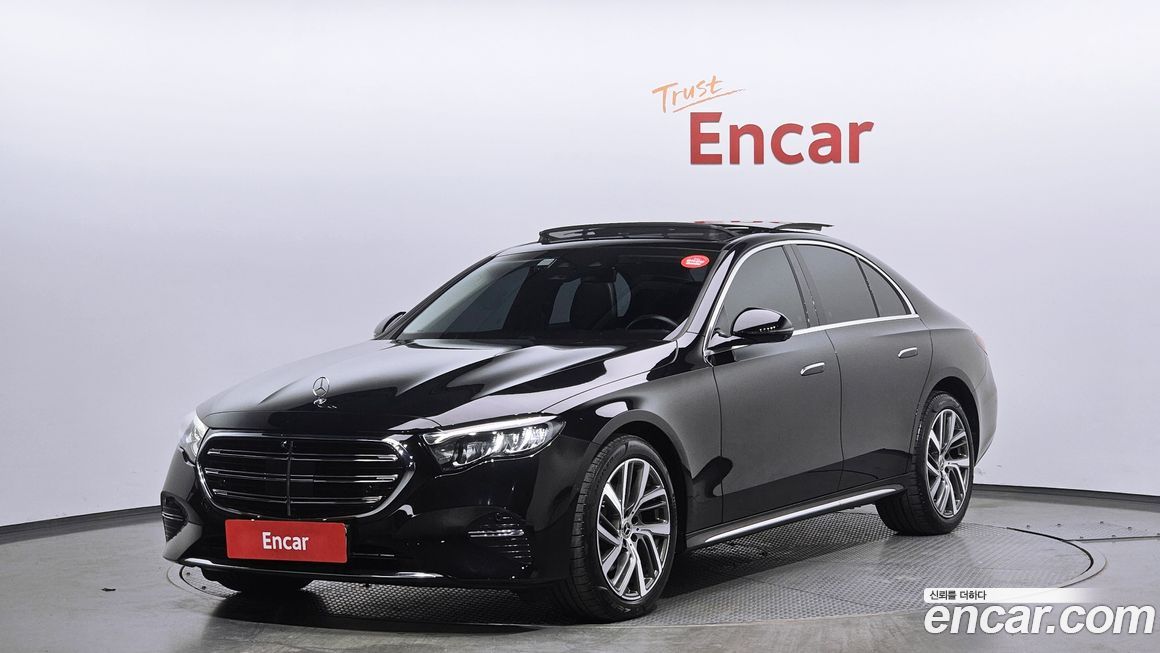 Mercedes-Benz E-Class 2024