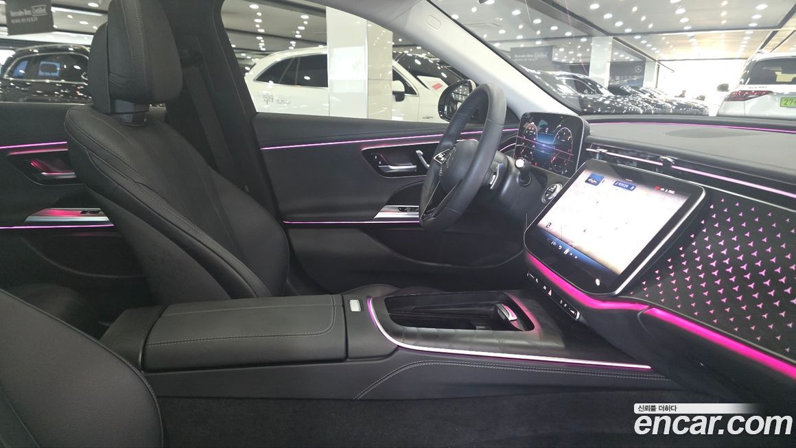 Mercedes-Benz E-Class 2024