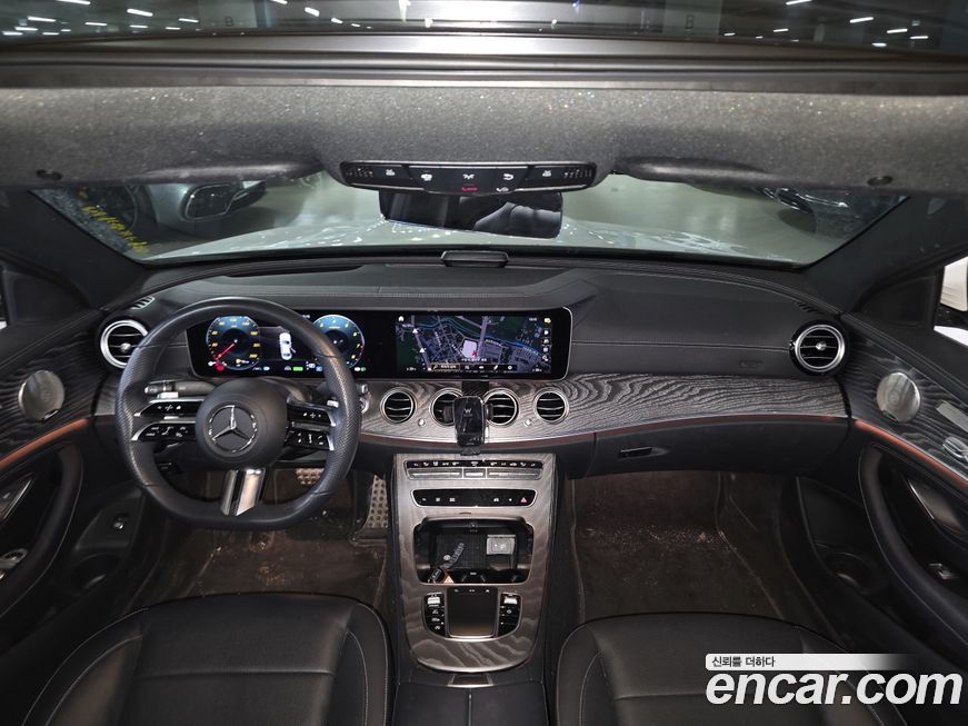 Mercedes-Benz E-Class 2022