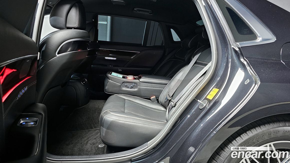 Genesis G90 2023