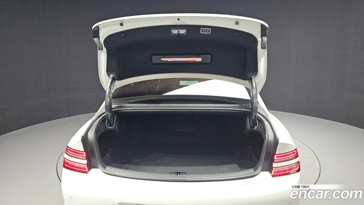 Genesis G80 2023