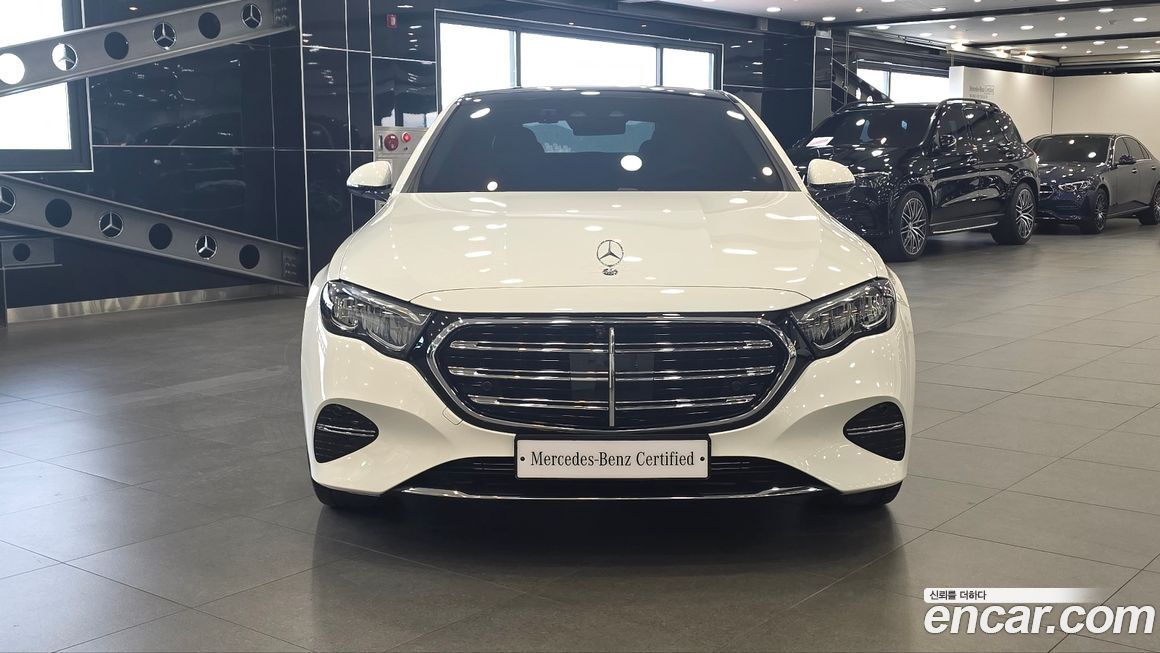 Mercedes-Benz E-Class 2024