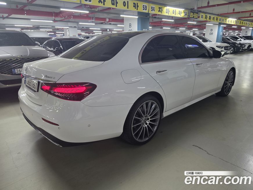 Mercedes-Benz E-Class 2022