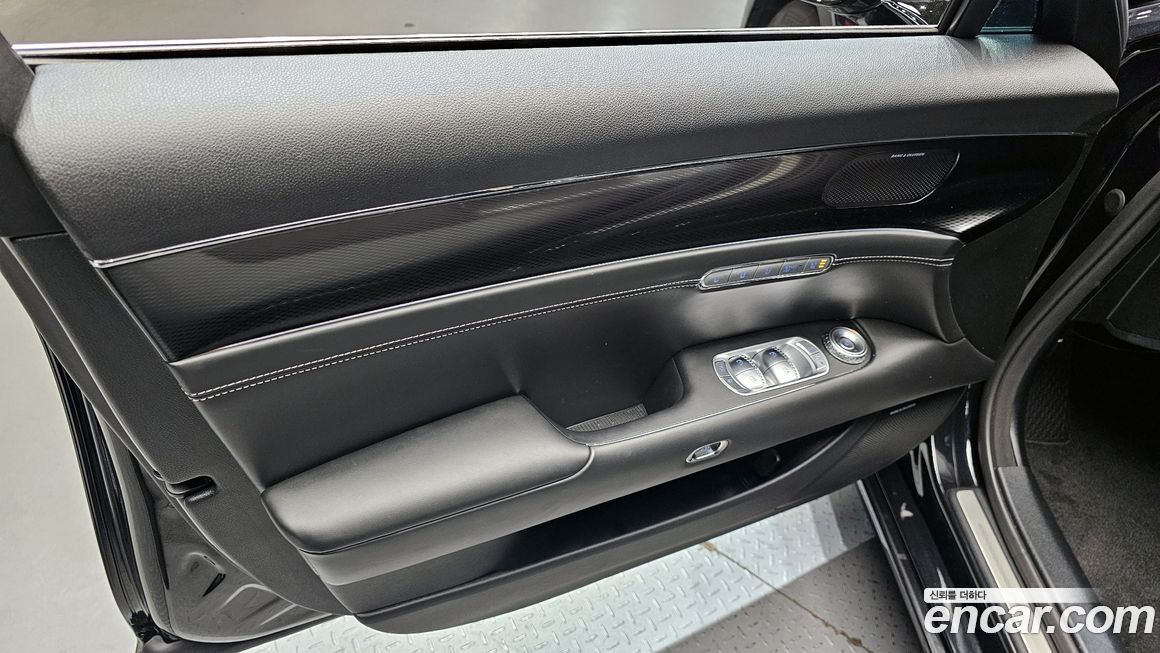Genesis G90 2023