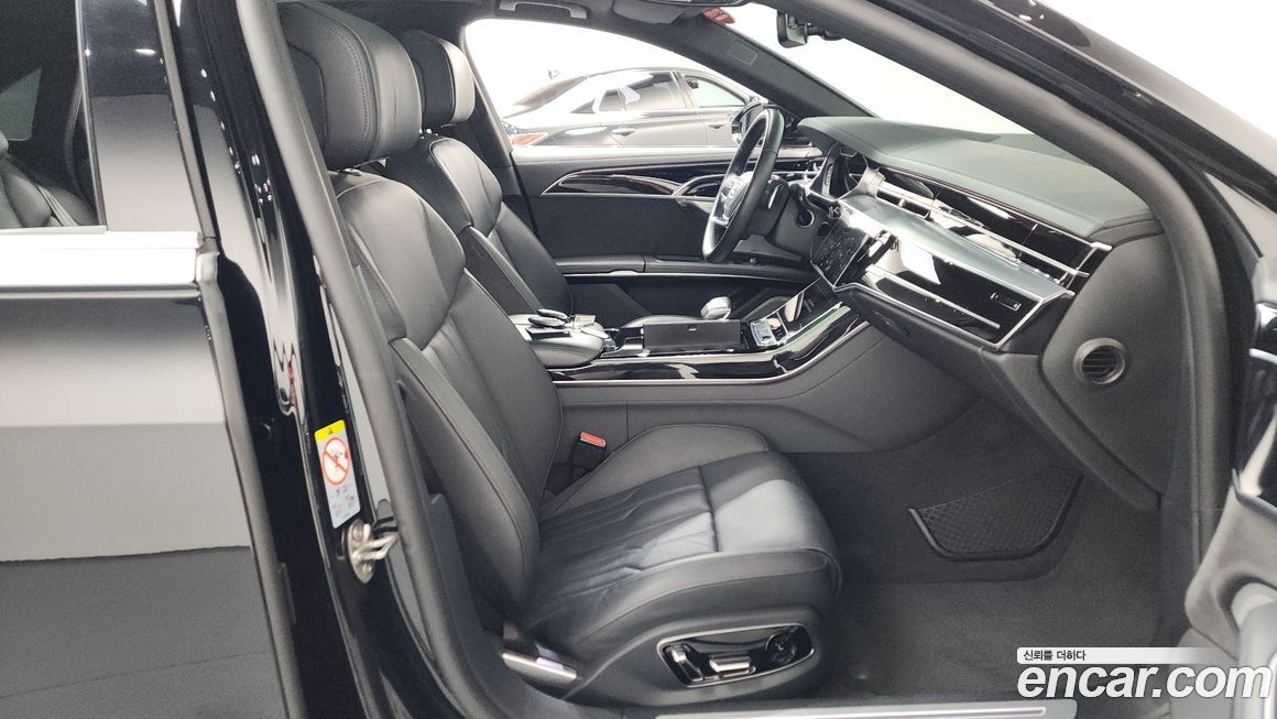 Audi A8 2021