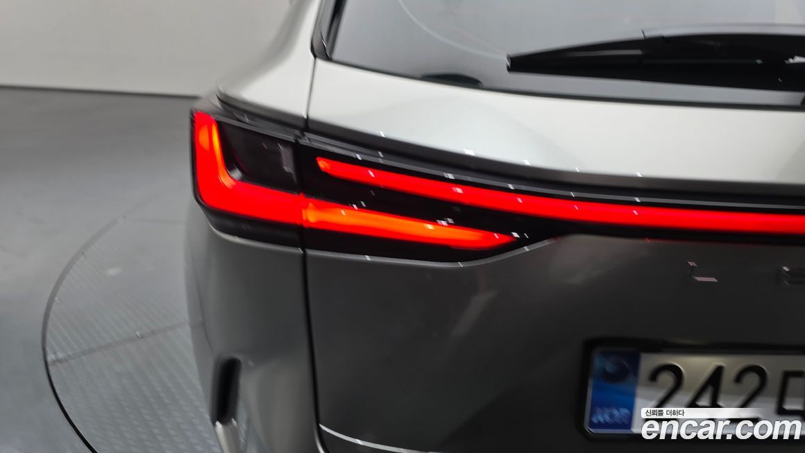 Lexus NX 2025
