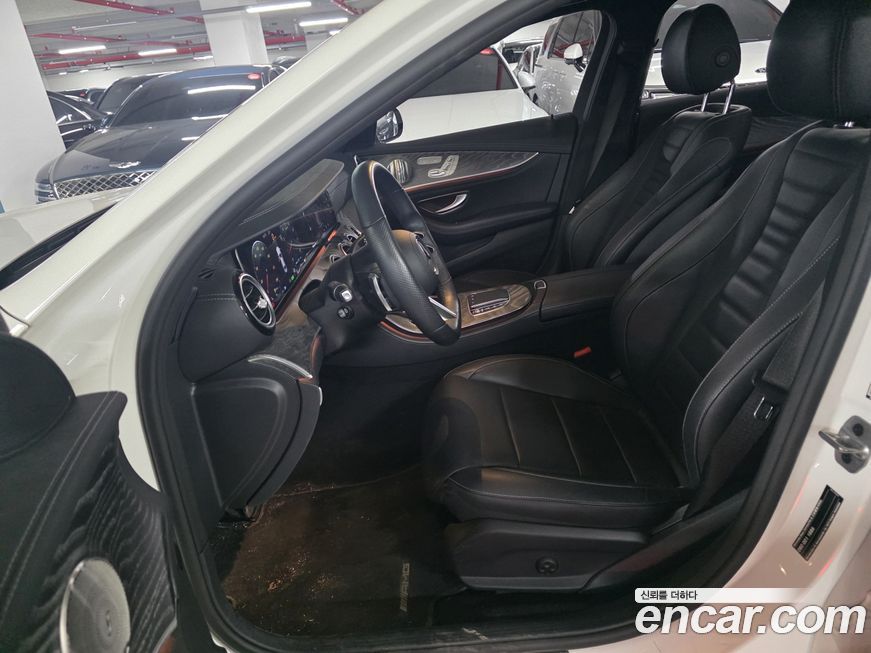 Mercedes-Benz E-Class 2022