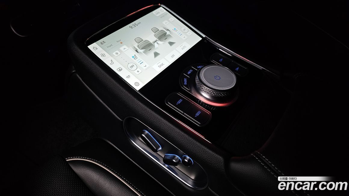 Genesis G90 2023