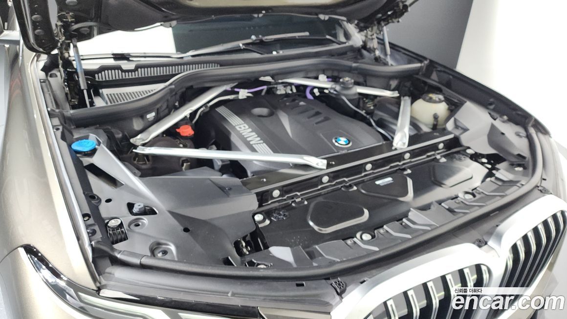 BMW X7 2025
