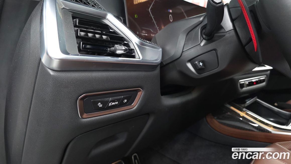 BMW X7 2025