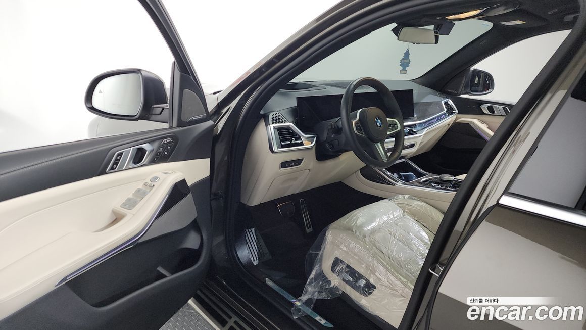 BMW X7 2025