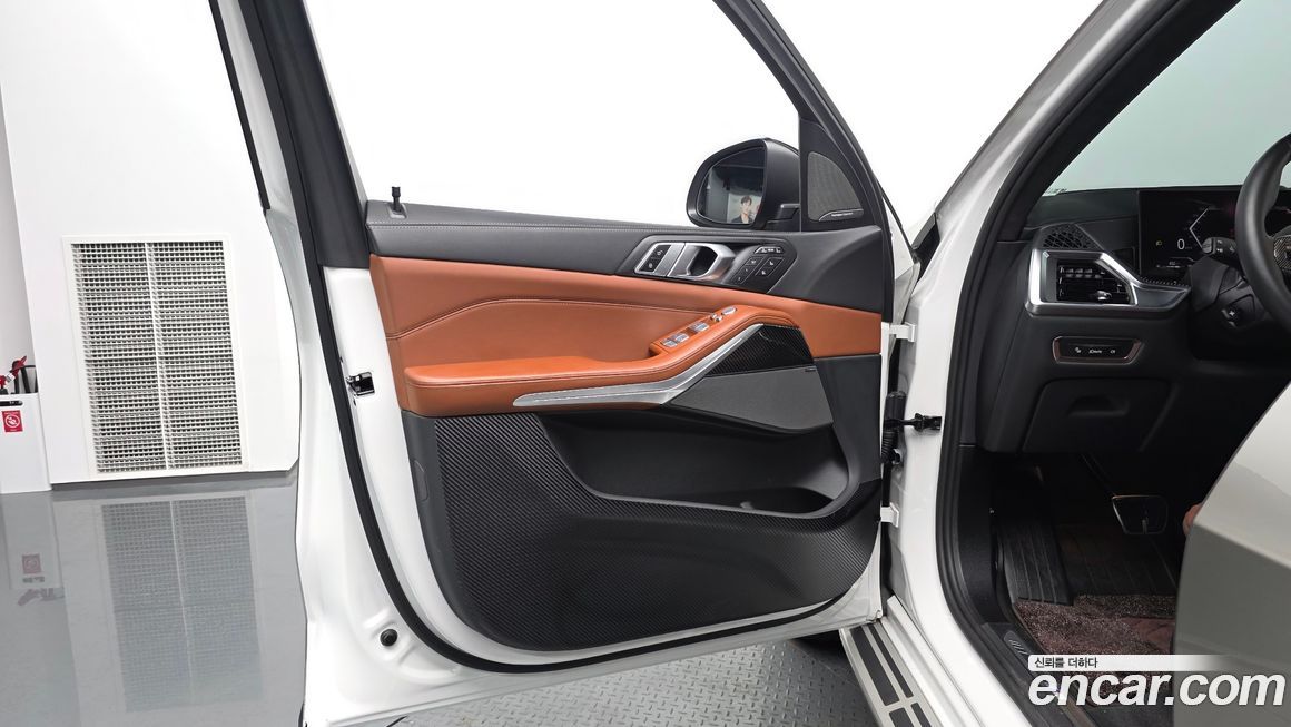 BMW X7 2025