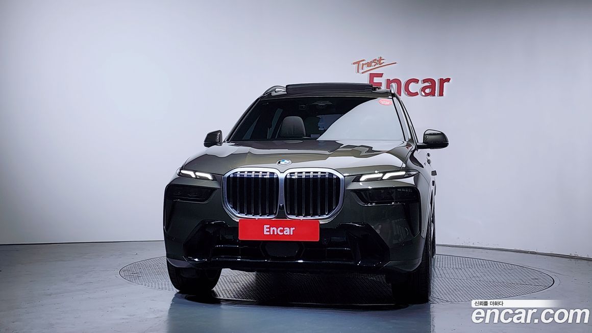 BMW X7 2025