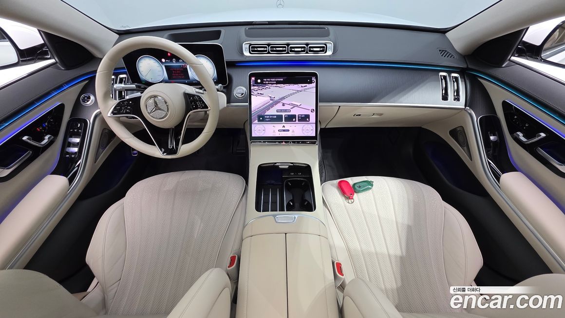 Mercedes-Benz S-Class 2024
