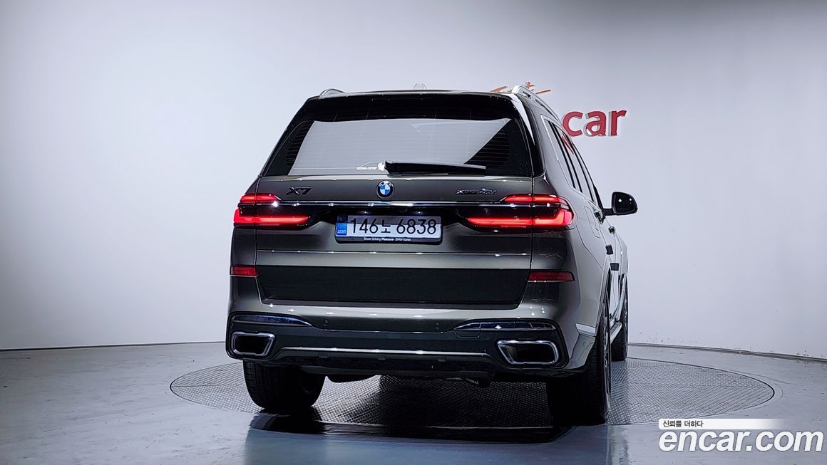 BMW X7 2025
